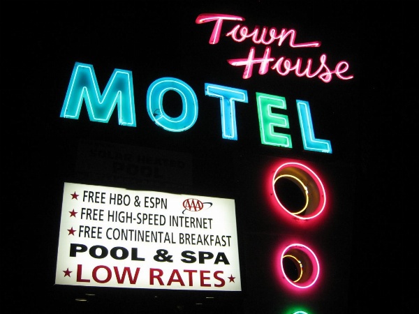 Town House Motel image 1